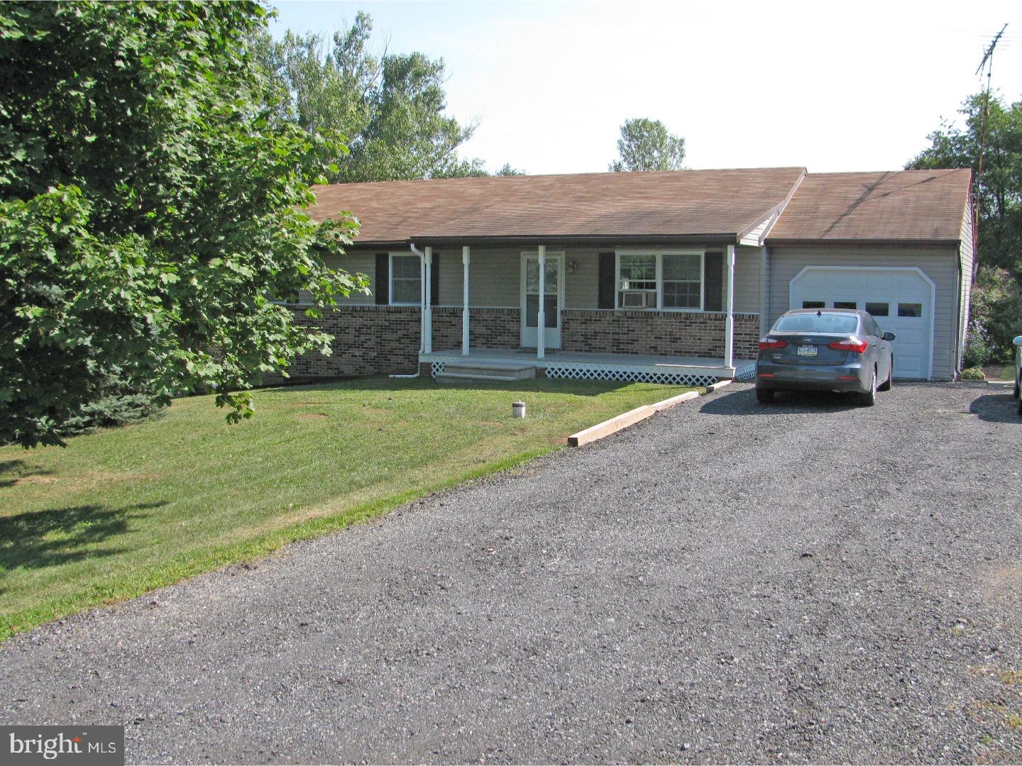 691 Hickory Road Mohrsville, PA 19541 - Photo 2 of 19 Gallery Image 2