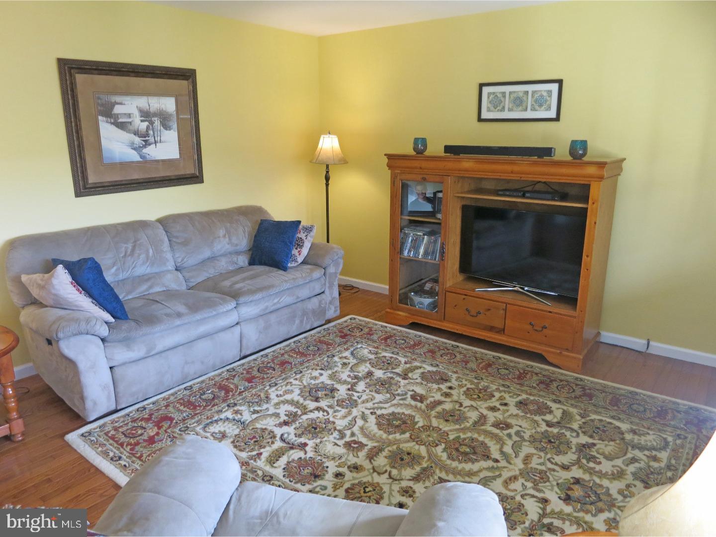 691 Hickory Road Mohrsville, PA 19541 - Photo 5 of 19 Gallery Image 5