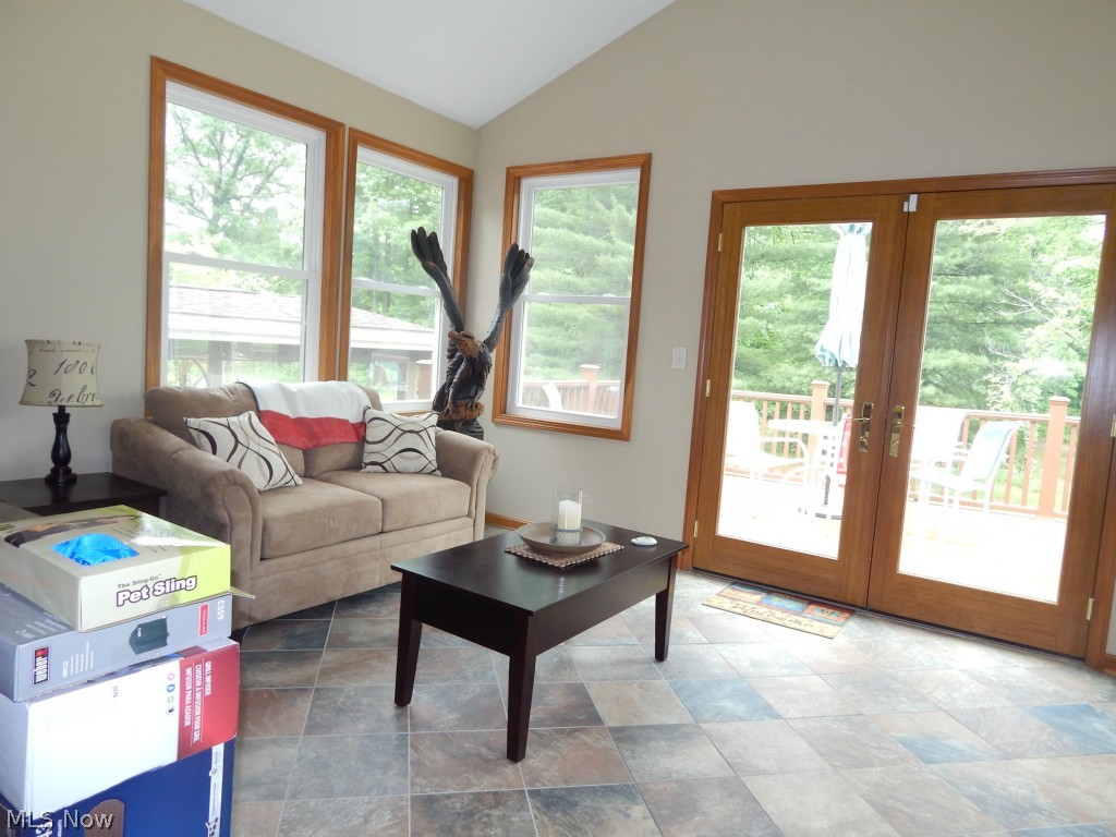 10106 Nichols Road Mantua, OH 44255 - Photo 9 of 25 Gallery Image 9