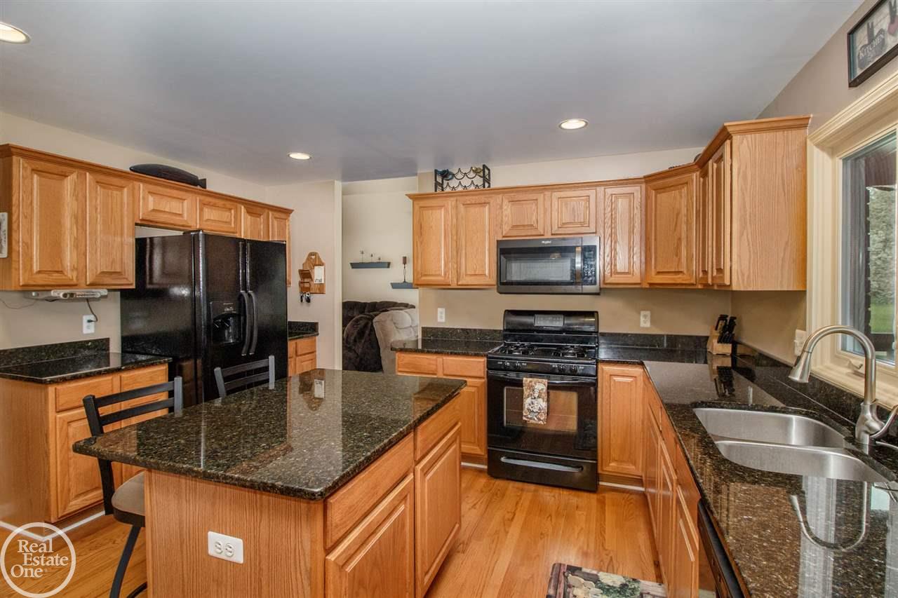 10971 Chicago Road Warren, MI 48093 - Photo 15 of 45