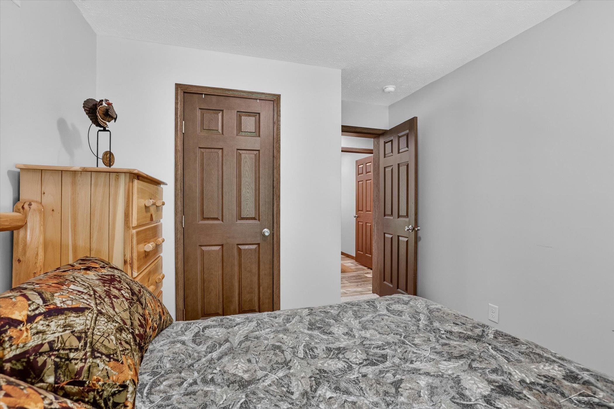 5590 North Jefferson Road Midland, MI 48642 - Photo 28 of 60
