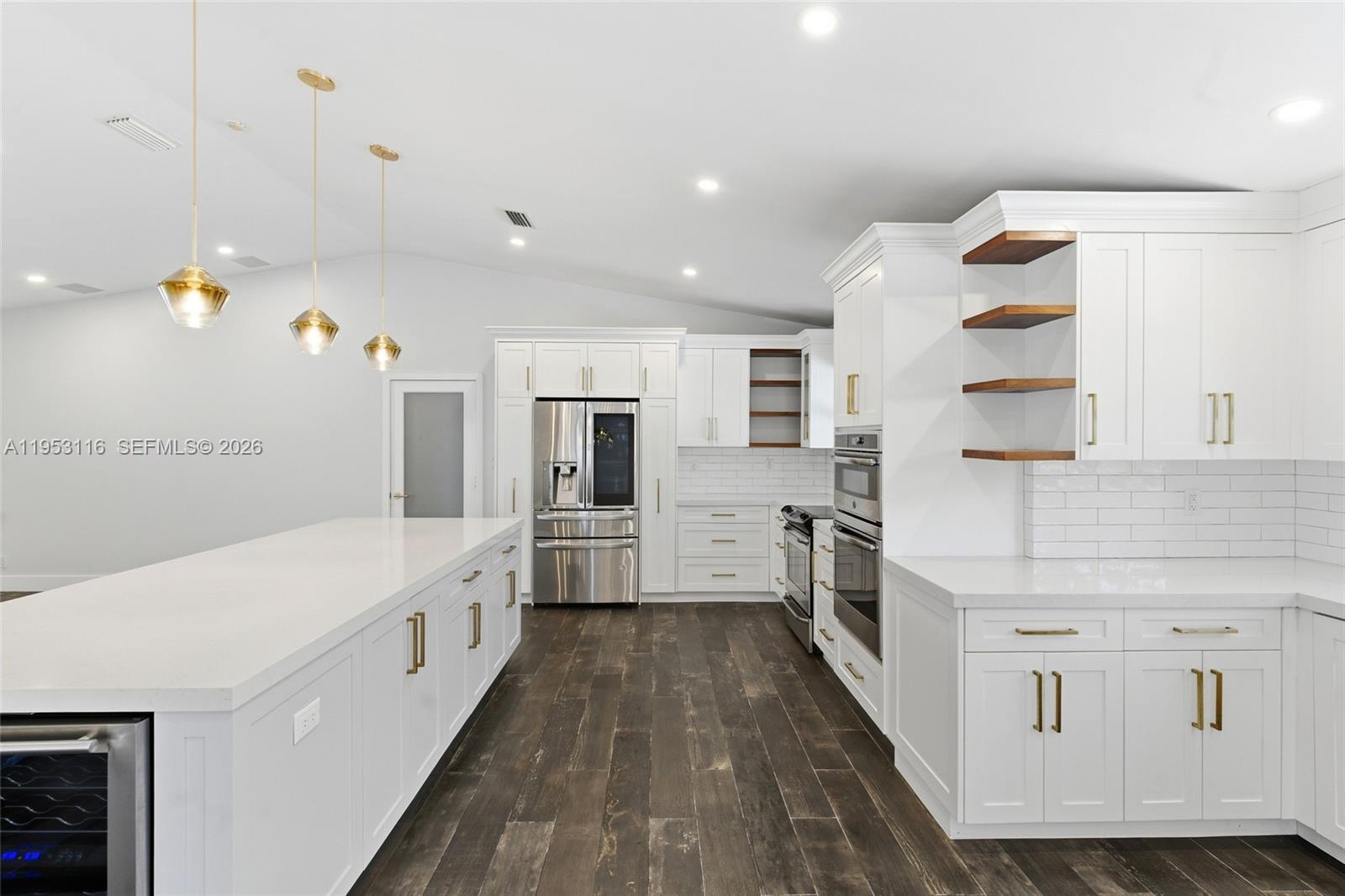 5976 Southwest 88th Place Miami, FL 33173 - Photo 14 of 39