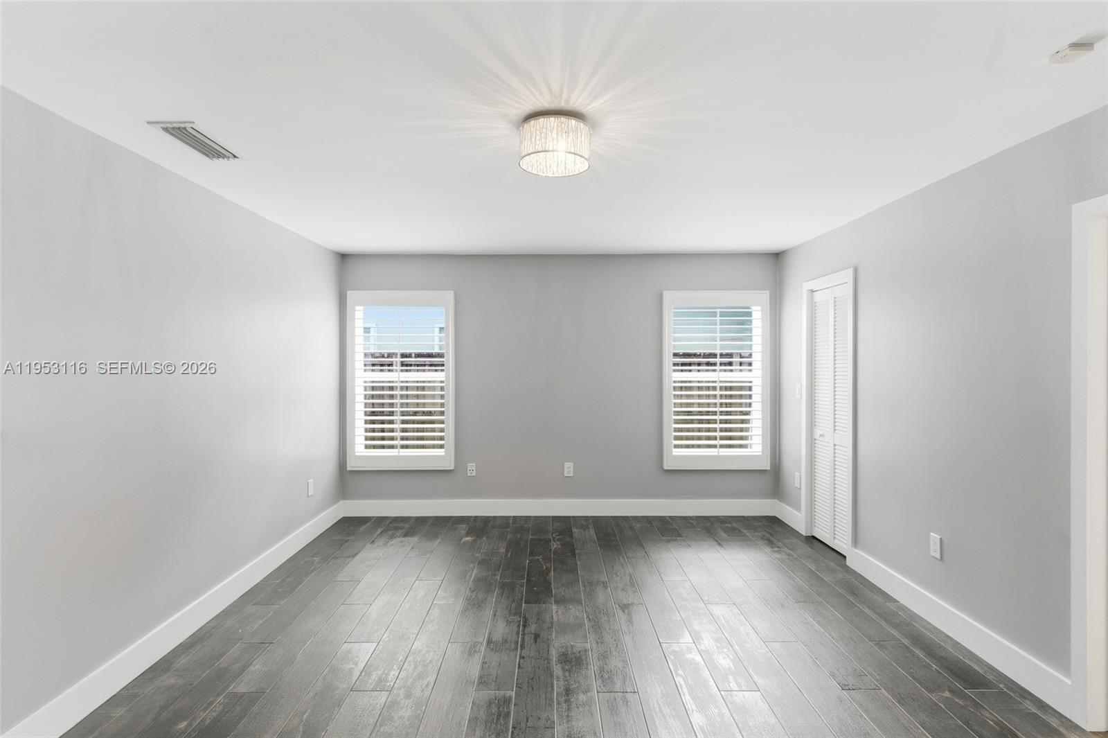 5976 Southwest 88th Place Miami, FL 33173 - Photo 21 of 39