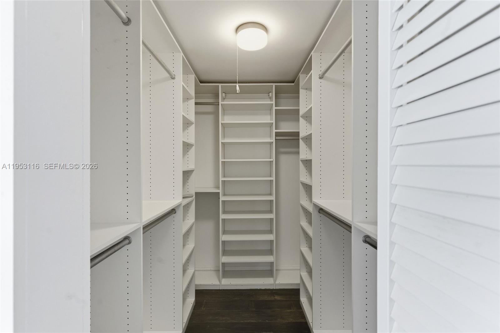 5976 Southwest 88th Place Miami, FL 33173 - Photo 23 of 39