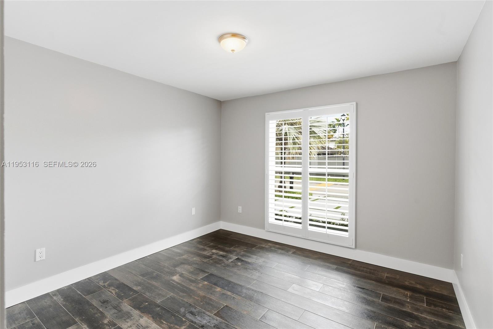 5976 Southwest 88th Place Miami, FL 33173 - Photo 27 of 39