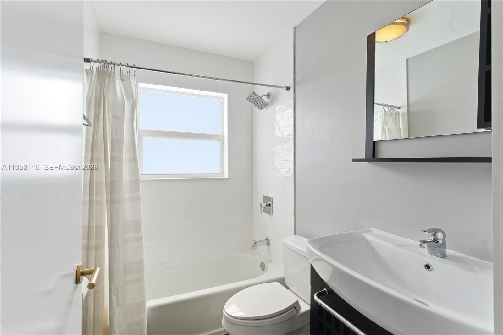 5976 Southwest 88th Place Miami, FL 33173 - Photo 30 of 39