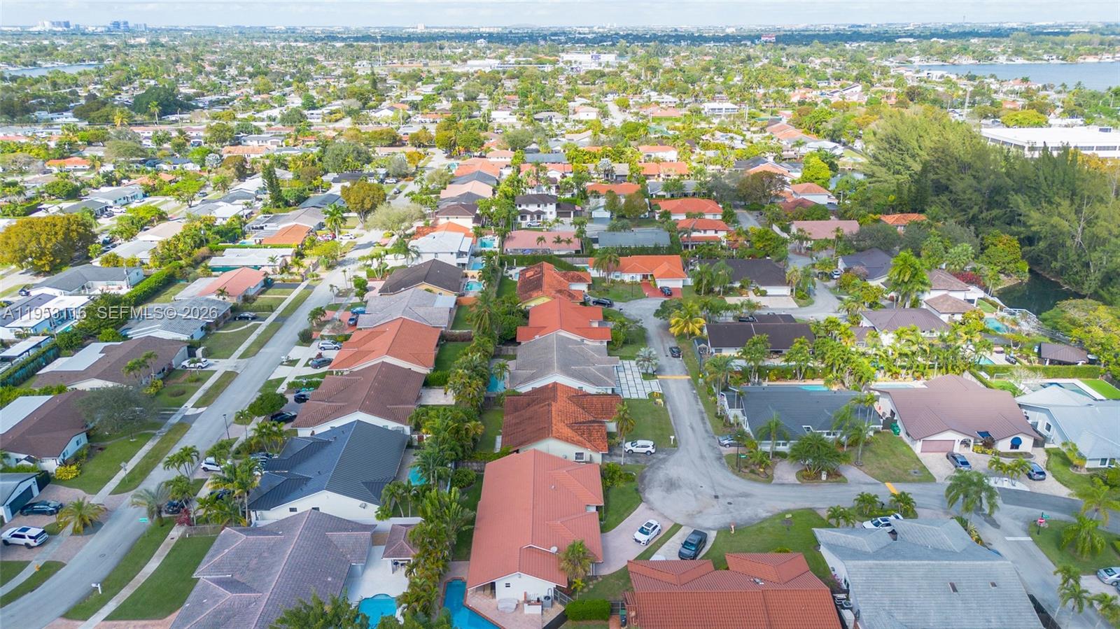 5976 Southwest 88th Place Miami, FL 33173 - Photo 38 of 39