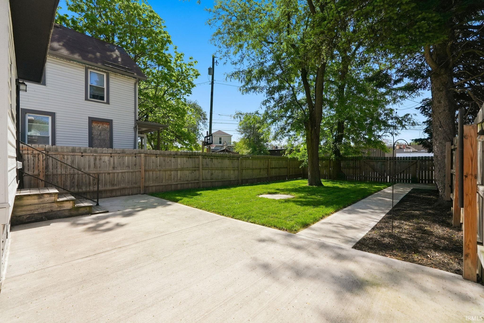 1101 Stophlet Street Fort Wayne, IN 46802 - Photo 33 of 36
