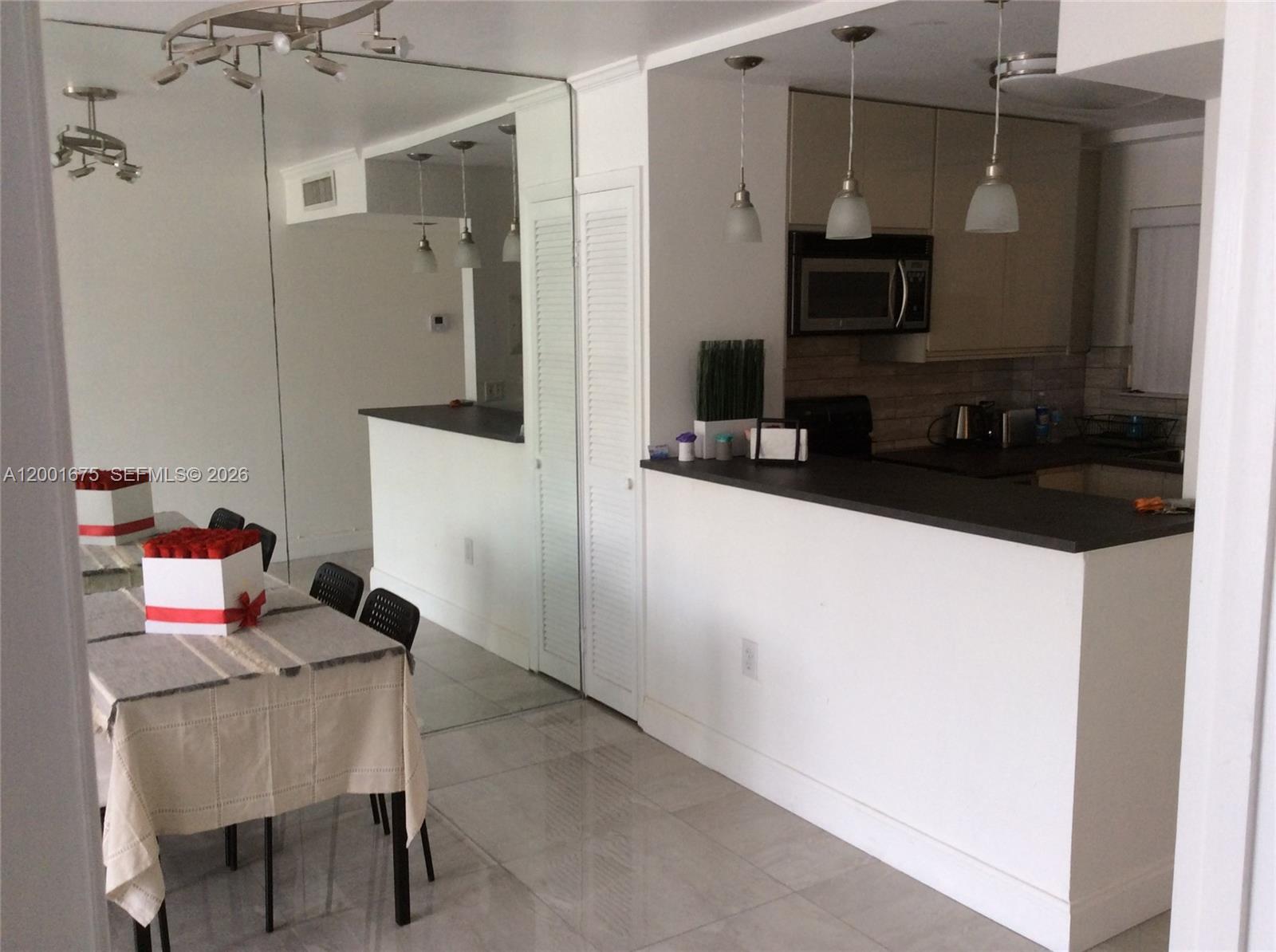 1345 Lincoln Road, Unit 704 Miami Beach, FL 33139 - Photo 7 of 17