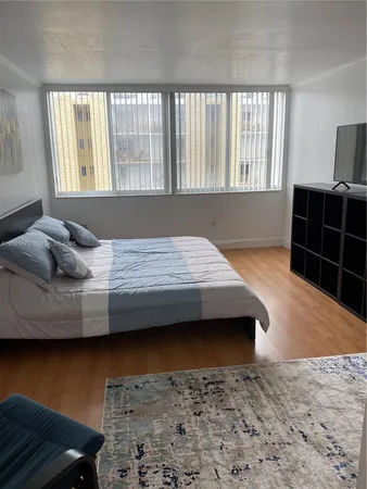 $2,800 | 1345 Lincoln Road, Unit 704, Miami Beach, FL 33139
