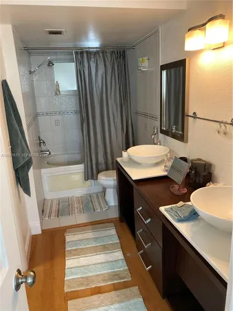 $2,800 | 1345 Lincoln Road, Unit 704, Miami Beach, FL 33139