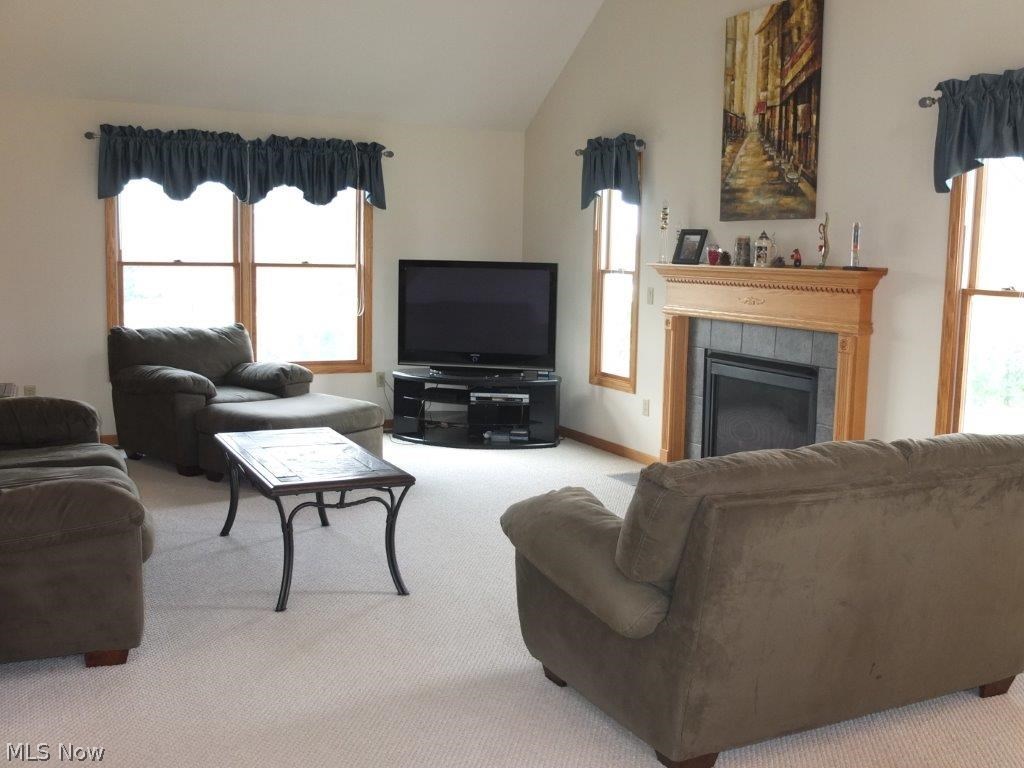7327 Navarre Road Southwest Massillon, OH 44646 - Photo 6 of 26 Great Room