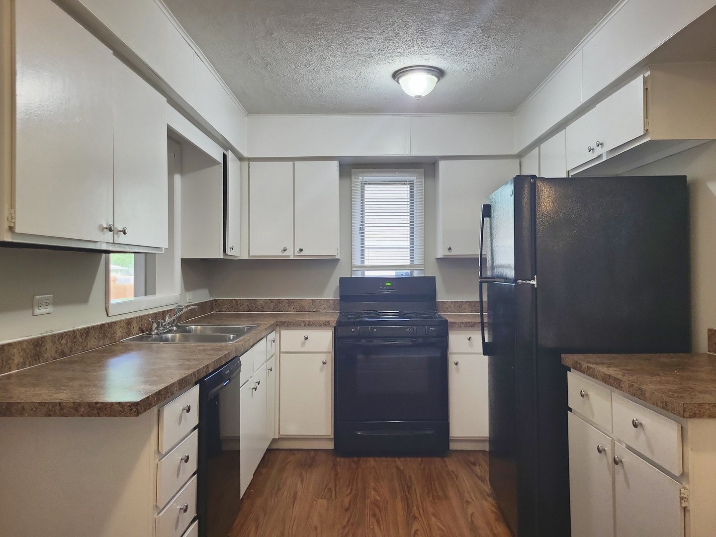 1808 13th Street Winthrop Harbor, IL 60096 - Photo 16 of 28