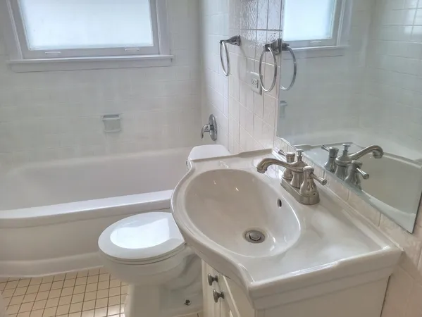 $231,000 | 1808 13th Street, Winthrop Harbor, IL 60096