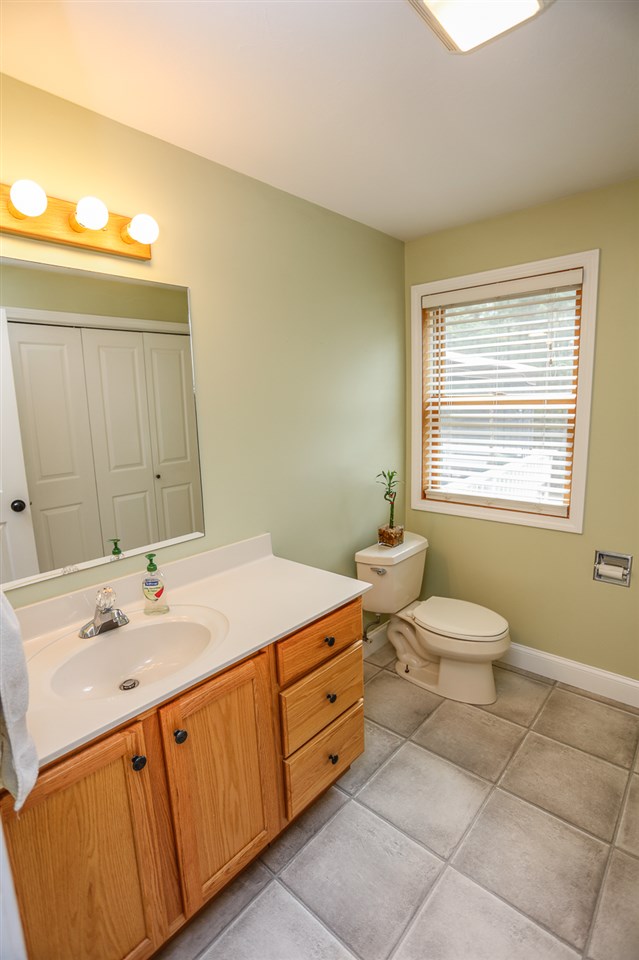 565 Coolidge Woods Road New Hampton, NH 03256 - Photo 15 of 36
