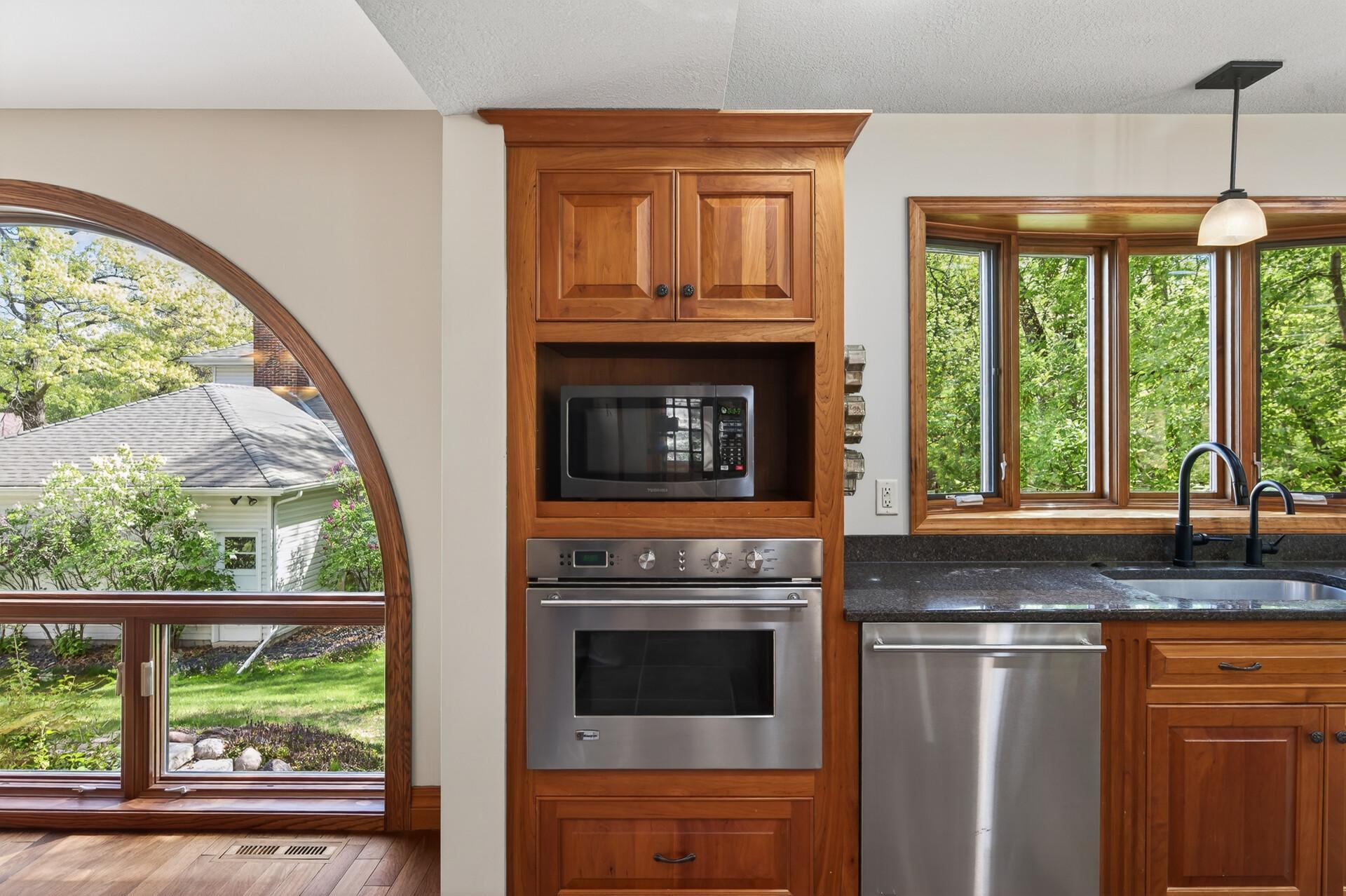 8750 Hunters Way Apple Valley, MN 55124 - Photo 24 of 98