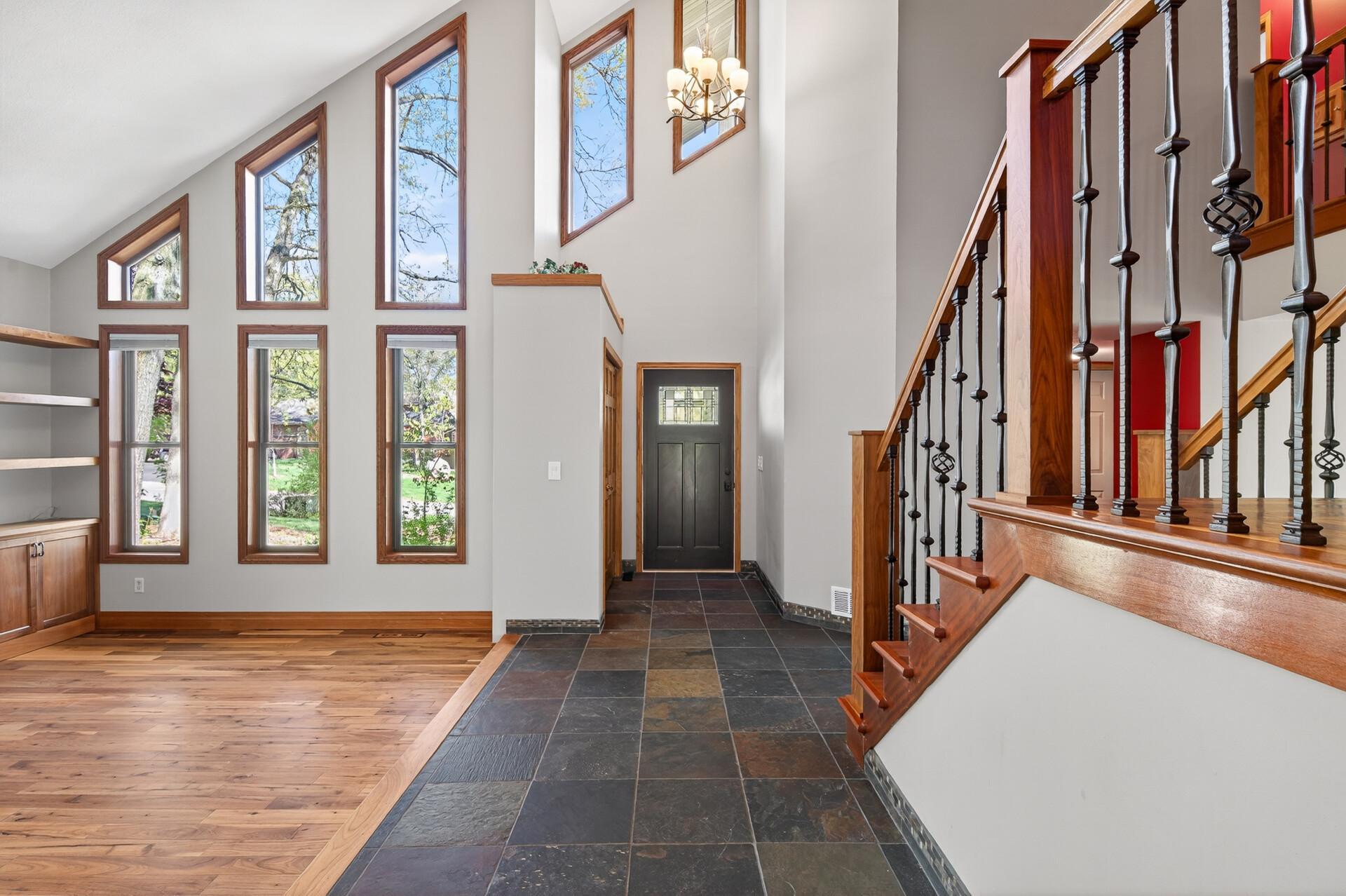 8750 Hunters Way Apple Valley, MN 55124 - Photo 40 of 98