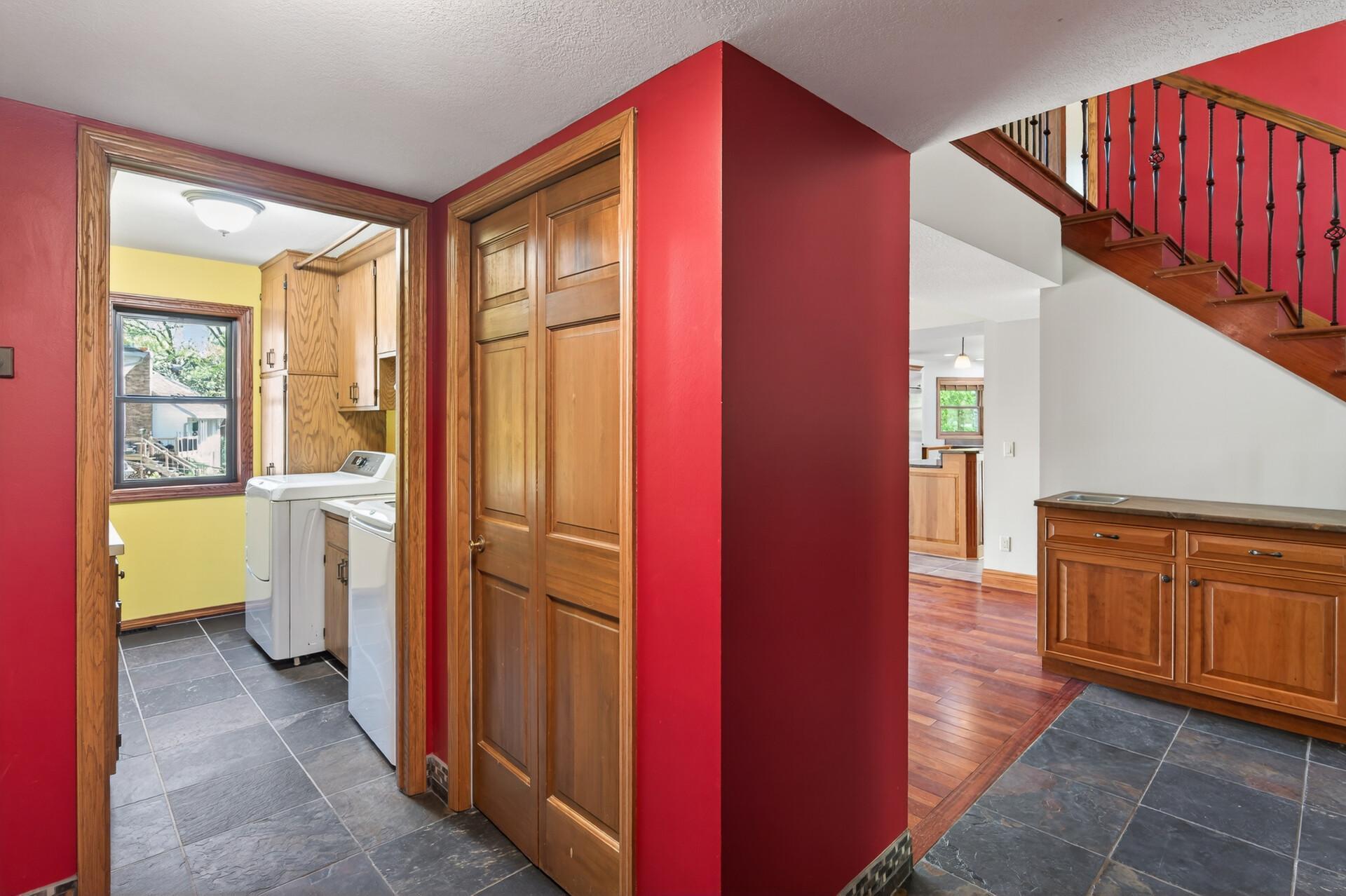 8750 Hunters Way Apple Valley, MN 55124 - Photo 41 of 98