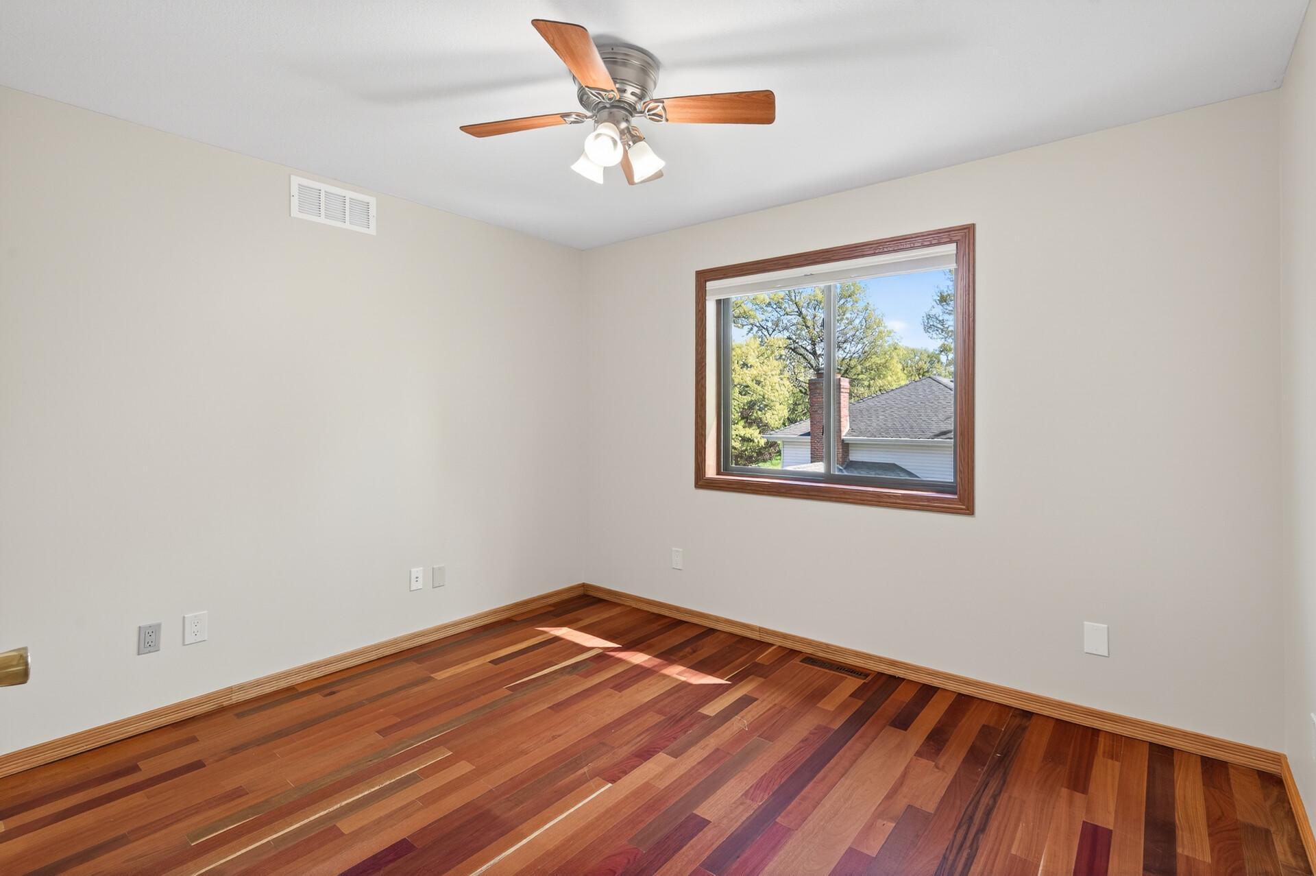 8750 Hunters Way Apple Valley, MN 55124 - Photo 60 of 98
