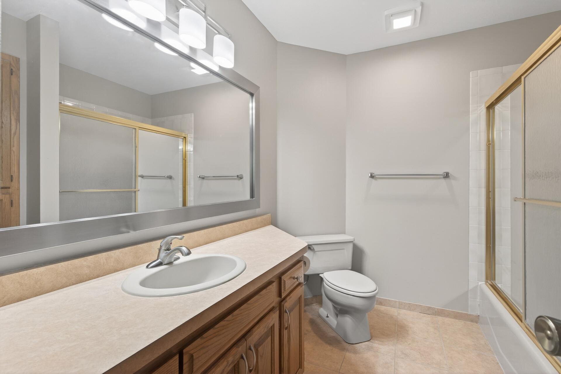 8750 Hunters Way Apple Valley, MN 55124 - Photo 65 of 98