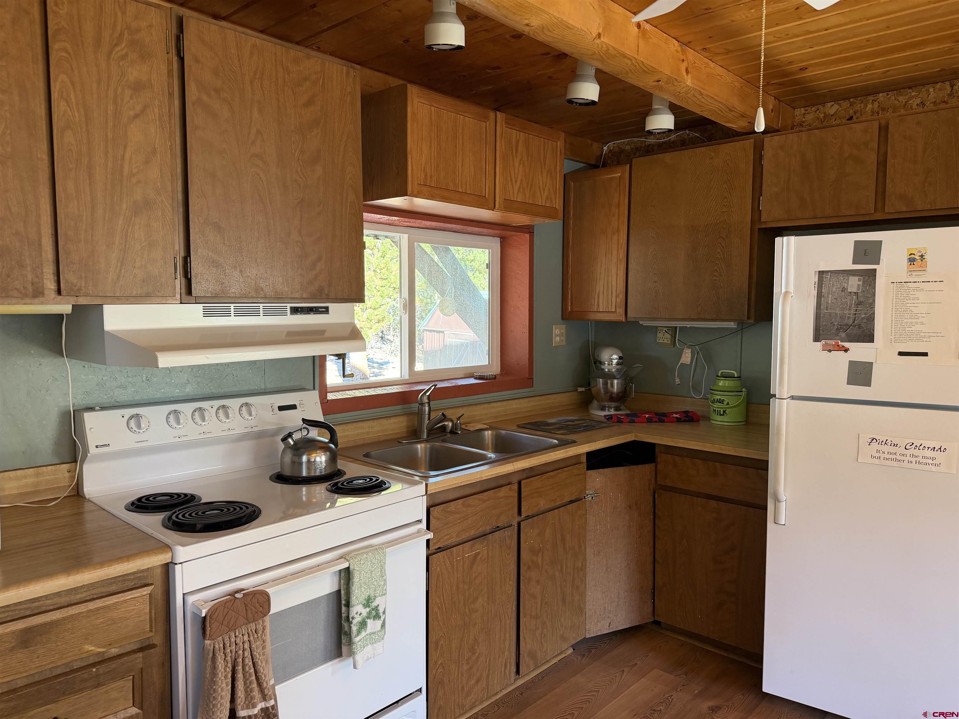 226 Porpenn Road Pitkin, CO 81241 - Photo 11 of 38 Gallery Image 11