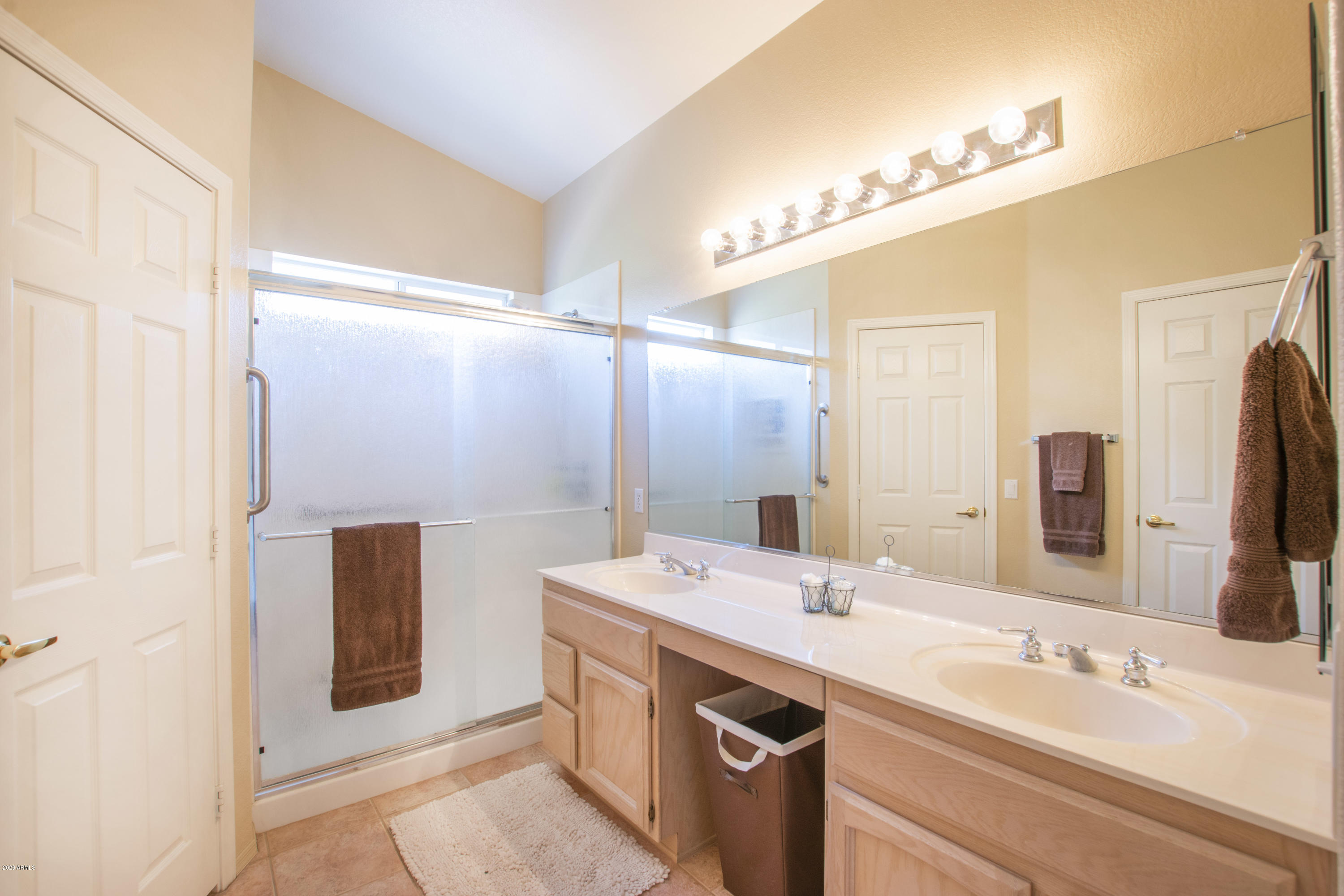 15441 Piccadilly Road Goodyear, AZ 85395 - Photo 28 of 42 Owners ensuite with walk-in closeth