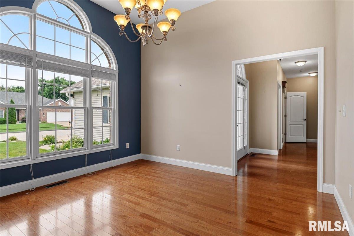 517 Heathrow Lane Rochester, IL 62563 - Photo 7 of 56