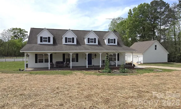 $675,000 | 729 Sternbridge Drive, Concord, NC 28025
