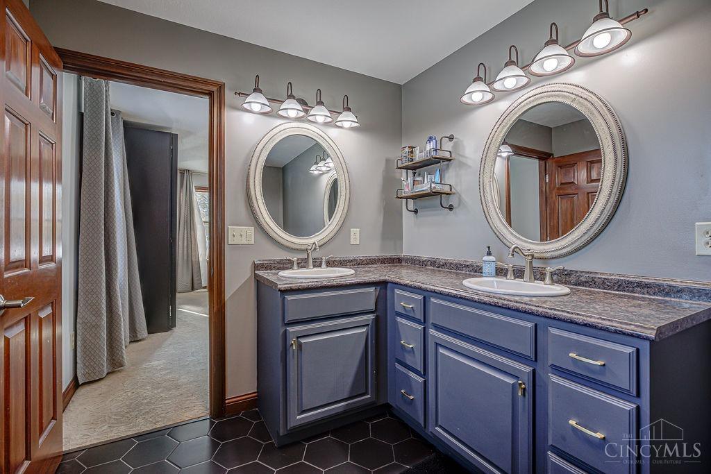 5212 Wayne Madison Road Trenton, OH 45067 - Photo 21 of 63 Gallery Image 21