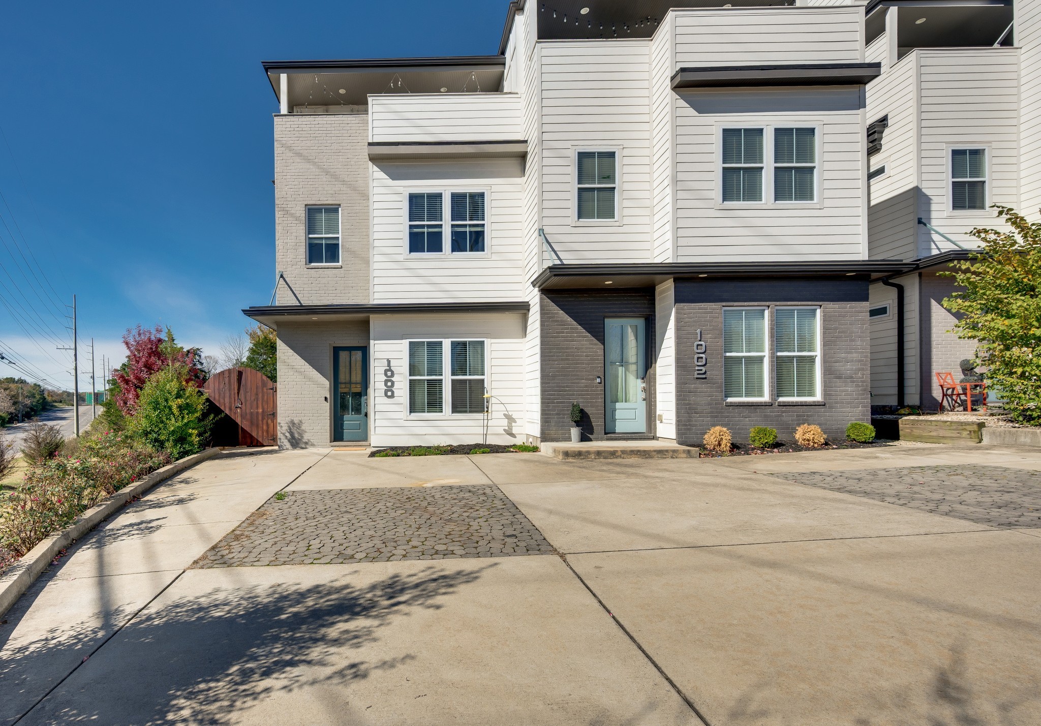 1000 Free Silver Road Nashville, TN 37207 - Photo 4 of 45 a front view of a house with a yard and a garage