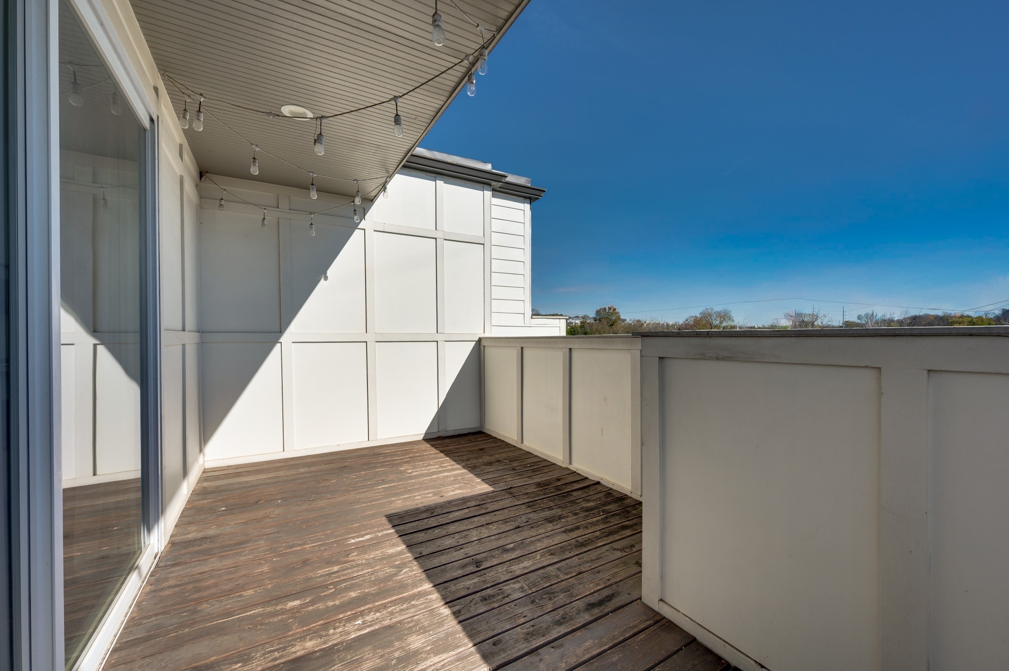 1000 Free Silver Road Nashville, TN 37207 - Photo 41 of 45 a view of a balcony with an outdoor space