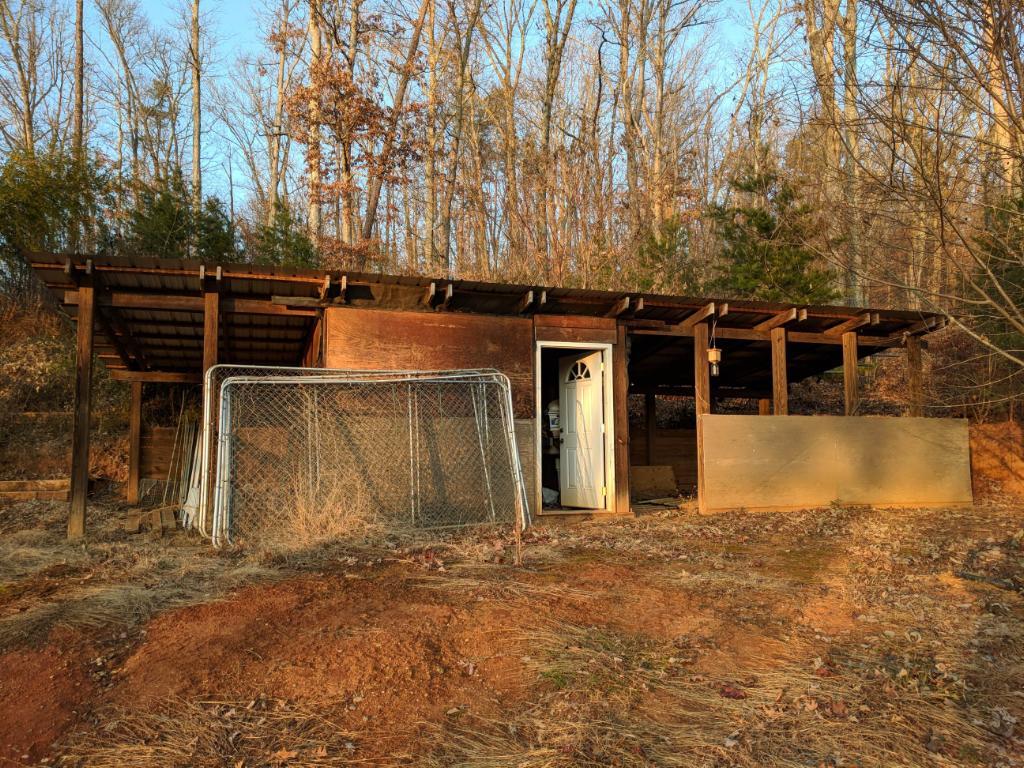 1712 Goff Road Knoxville, TN 37920 - Photo 4 of 27 DAF3124E-39F6-4369-9BB8-A499BCDC04C3
