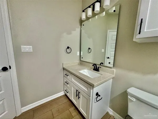 $1,050 | 909 East 13th Street, Unit 3, San Juan, TX 78589