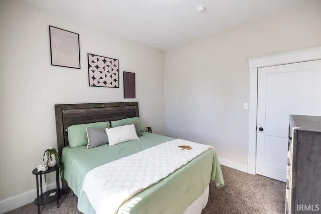 $137,900 | 2823 South Vine Street, Muncie, IN 47302