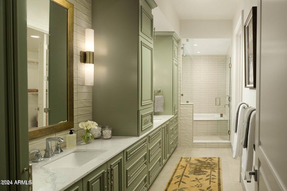 4240 East Camelback Road, Unit 301 Phoenix, AZ 85018 - Photo 5 of 20 5-Primary Bath