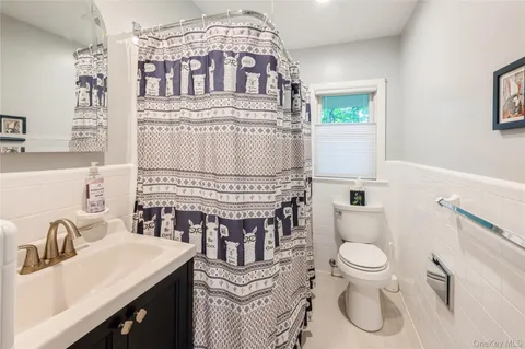 $1,260,000 | 160 Hampshire Road, Bronxville, NY 10708