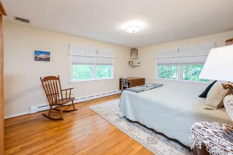 $1,260,000 | 160 Hampshire Road, Bronxville, NY 10708