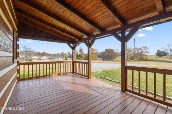 $619,900 | 2947 Sims Road, Kodak, TN 37764