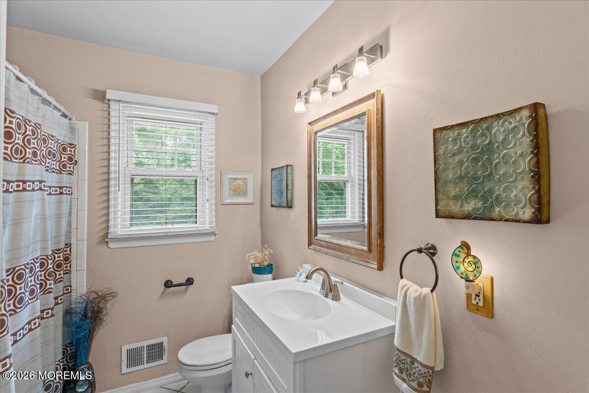 157 Glenbrook Road Freehold, NJ 07728 - Photo 25 of 35 18-IMG_4946