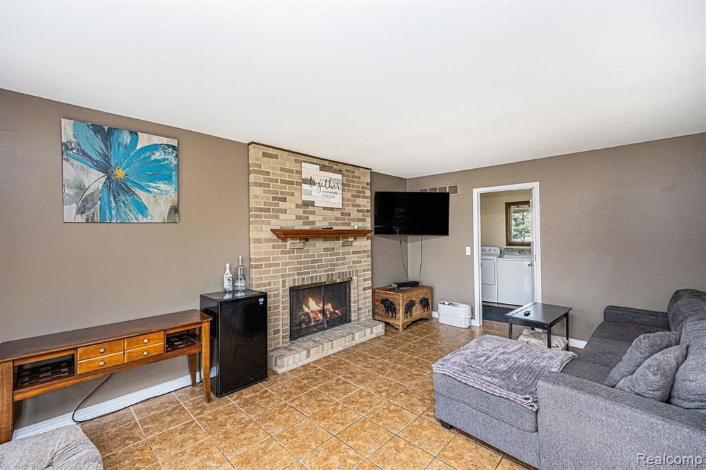 22532 Meadowbrook Road Novi, MI 48375 - Photo 11 of 39
