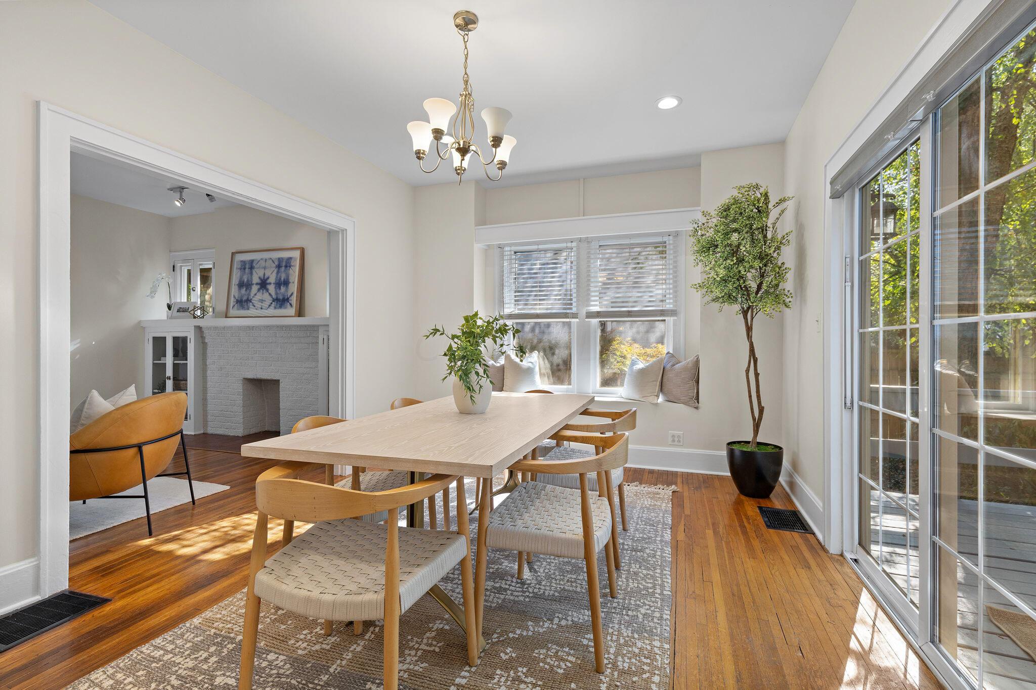 353 Crestview Road Columbus, OH 43202 - Photo 5 of 30 Dining Room