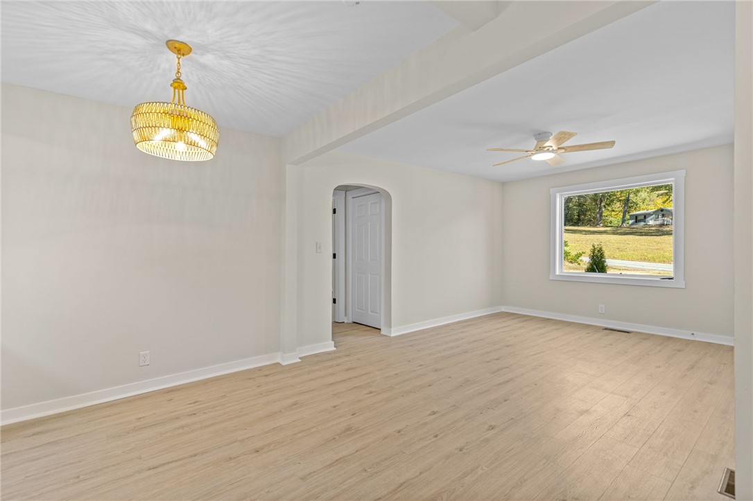 313 Trotter Road Pickens, SC 29671 - Photo 11 of 36