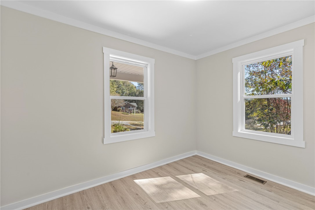 313 Trotter Road Pickens, SC 29671 - Photo 21 of 36