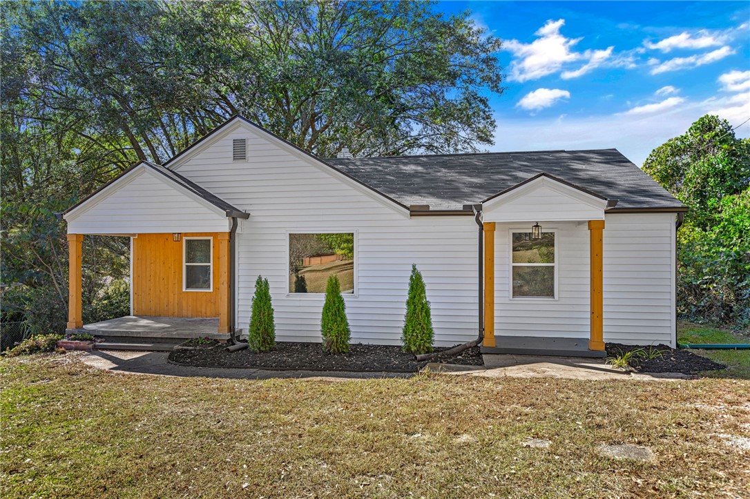 313 Trotter Road Pickens, SC 29671 - Photo 3 of 36