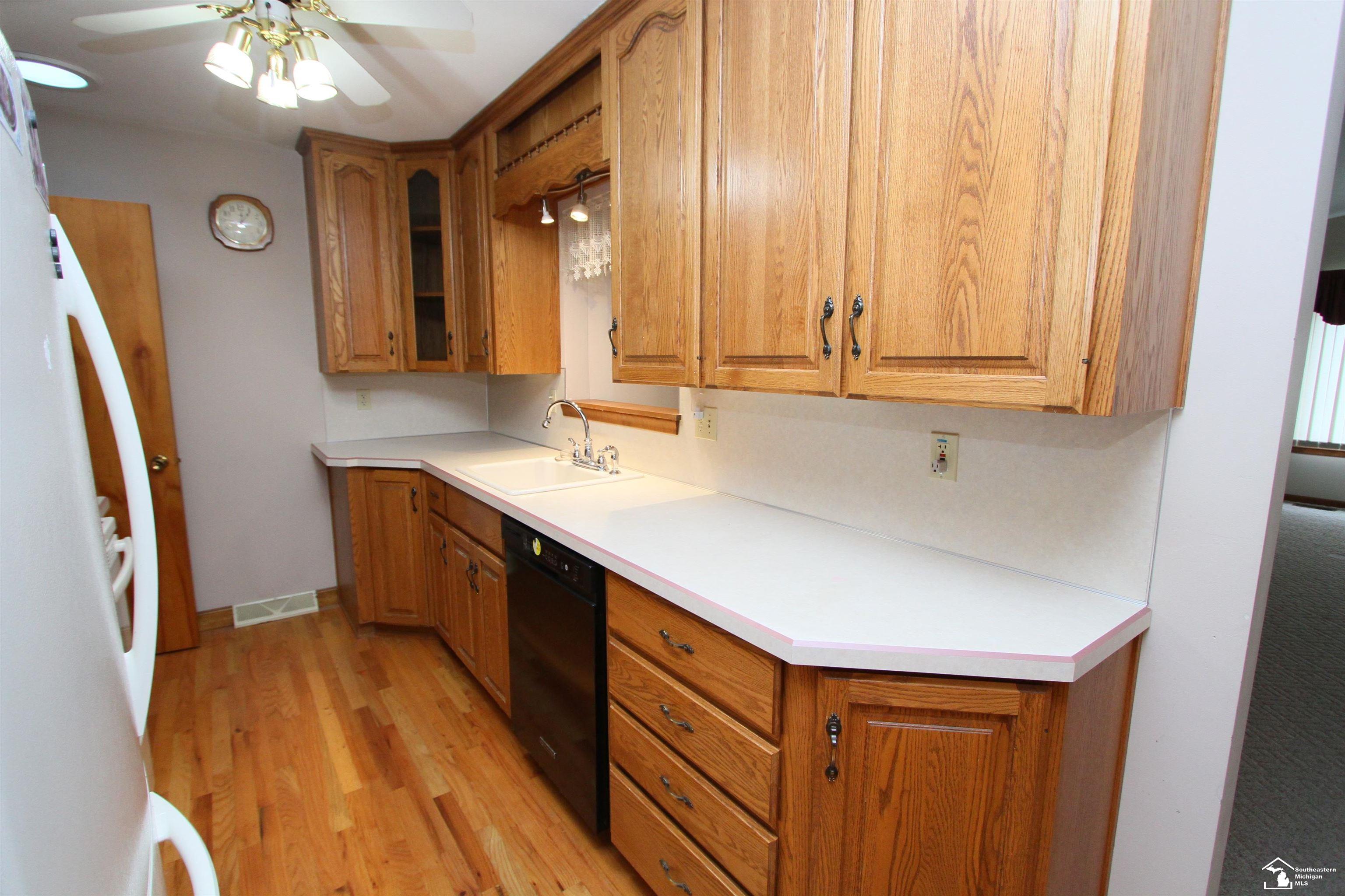6065 War Road Monroe, MI 48162 - Photo 12 of 38