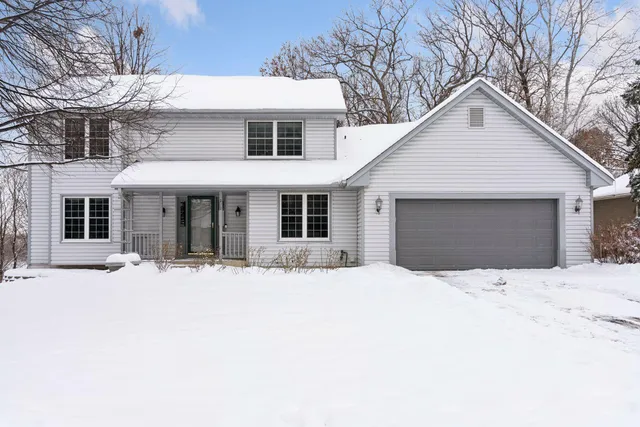 $525,000 | 212 Interlachen Road, Burnsville, MN 55306