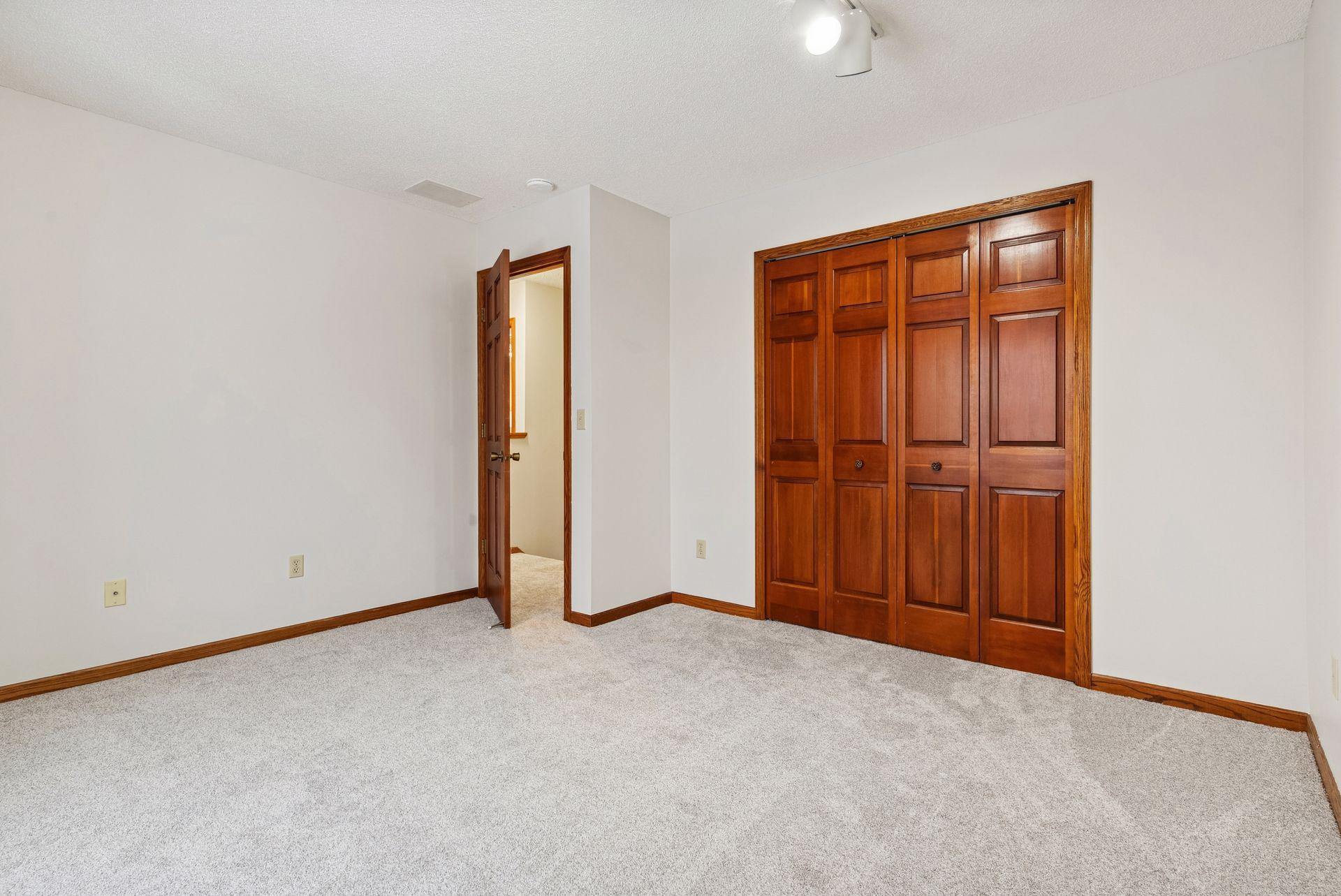 212 Interlachen Road Burnsville, MN 55306 - Photo 30 of 75