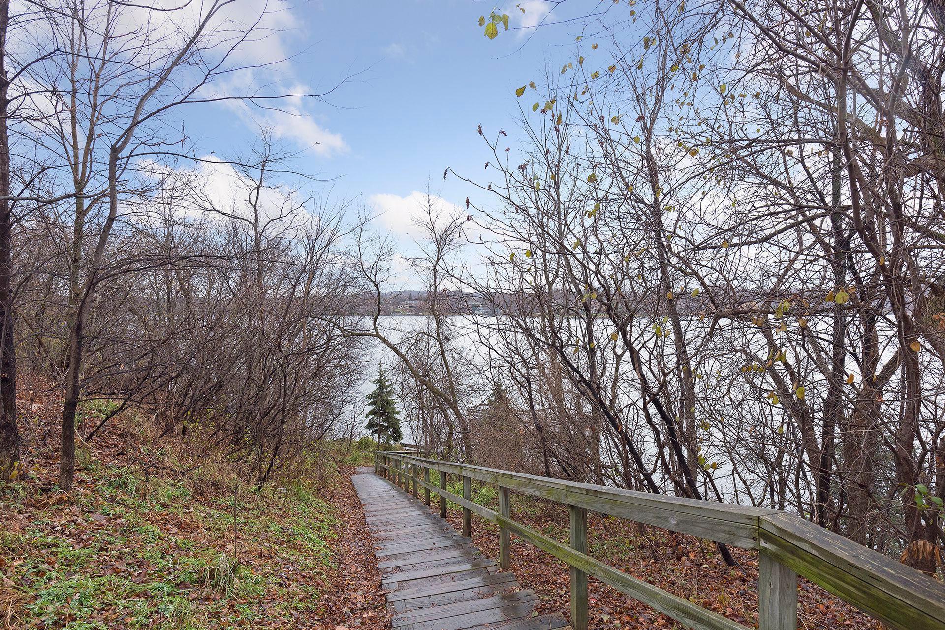 212 Interlachen Road Burnsville, MN 55306 - Photo 55 of 75