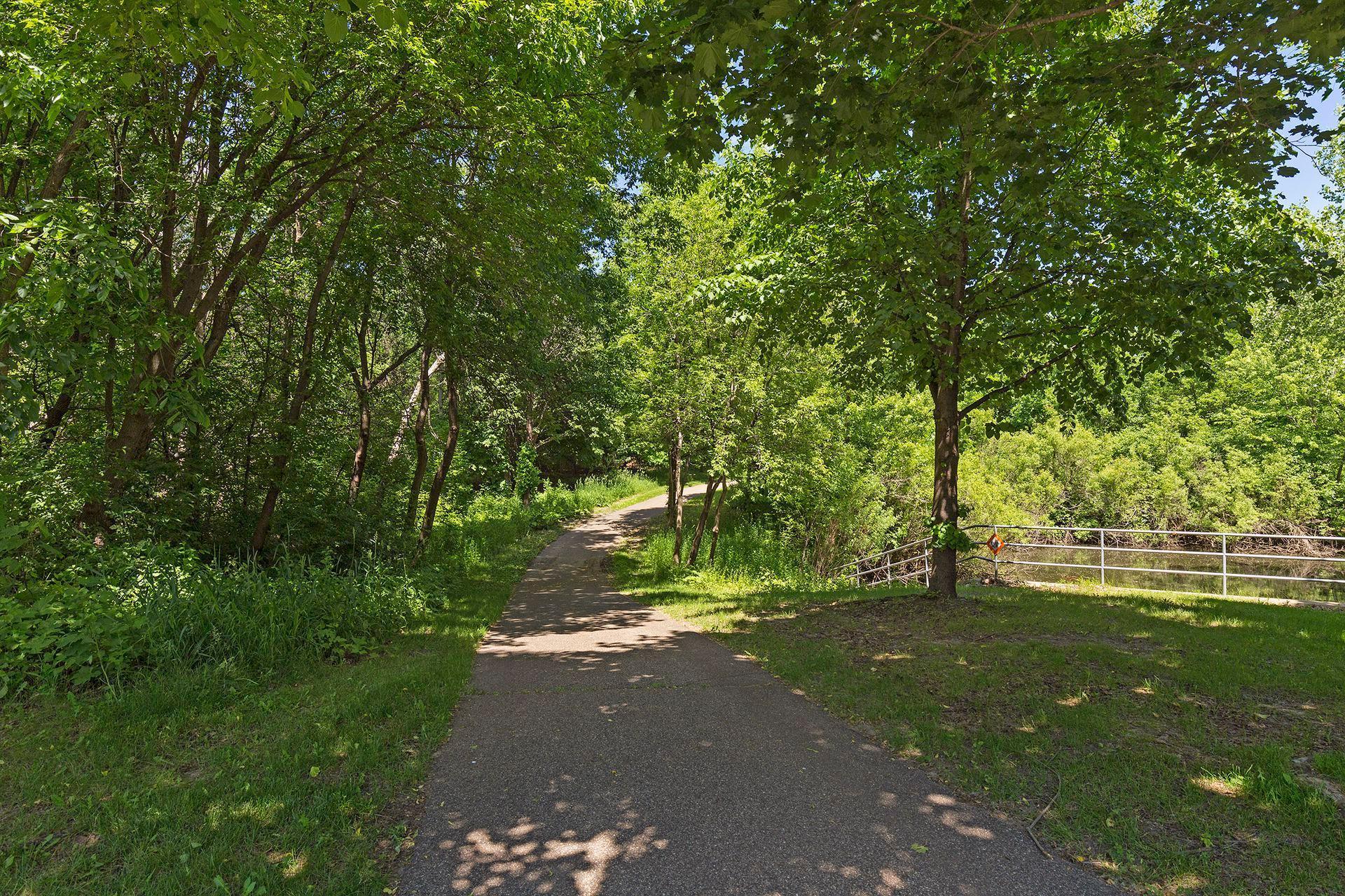 212 Interlachen Road Burnsville, MN 55306 - Photo 67 of 75