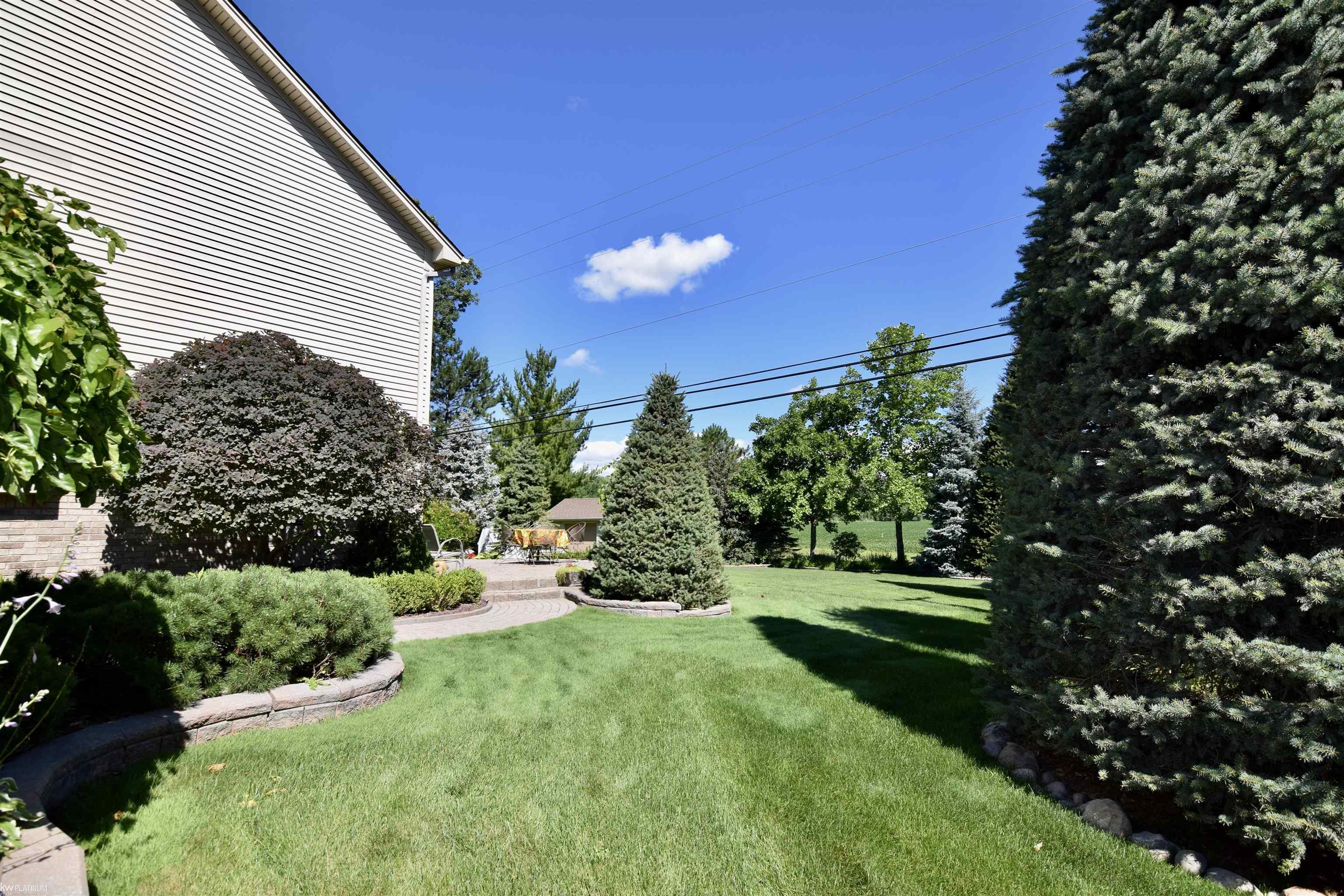 25625 24 Mile Road New Baltimore, MI 48051 - Photo 7 of 19 50086282-32.JPG
